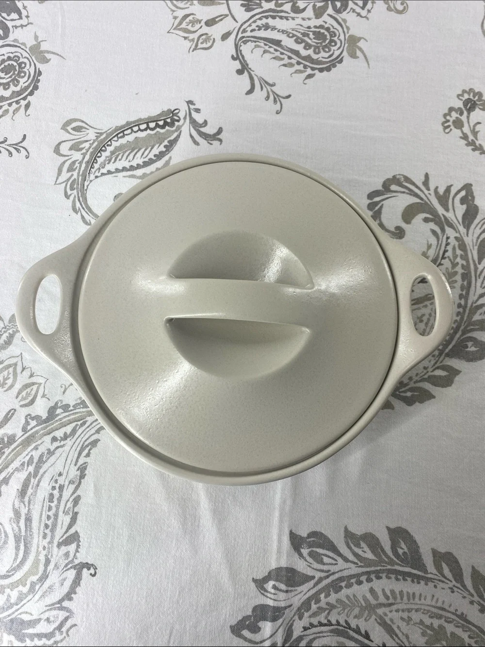 Corningware Creations stone ware  Casserole Dish w/ Lid | 2.5 Qt